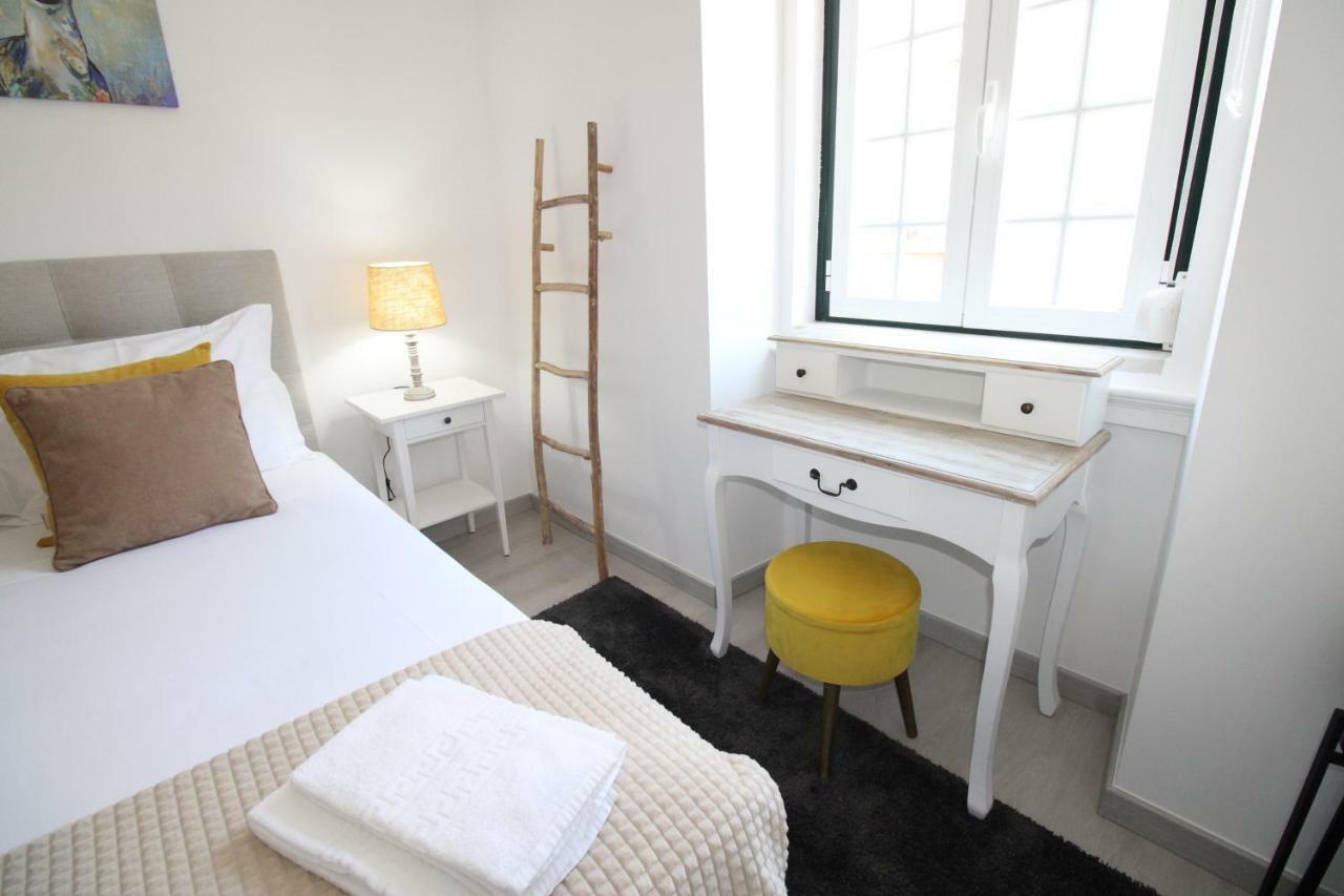 Apartamento Moderno Nas Olaias A 5 Minutos Da Faculdade Isel E Ist Lisboa Kültér fotó